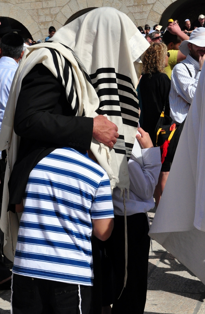 Blessing at the western wall.jpg