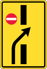 Latvia road sign 738.svg
