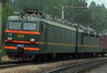 ВЛ85-231 с поездом (cropped).jpg