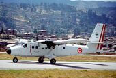 110cc - Fuerza Aérea del Peru DHC-6 Twin Otter 300; 911@CUZ;29.09.2000 (6137995099).jpg