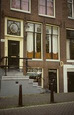 Entrance-pijpenkabinet-1998.jpg