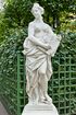 Санкт-Петербург, Летний сад. Статуя «Аллегория милосердия» 2.jpg