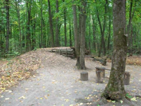 Спадщанський ліс. Землянка.jpg