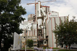 Shchurovsky cement plant.jpg