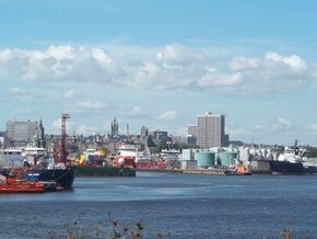 3rd Aug 2012- Abdn Harbour 2.JPG