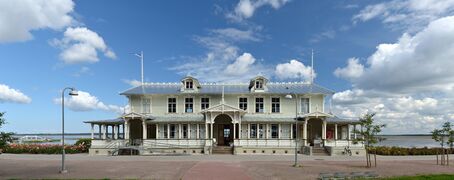 Haapsalu kuursaal 2012-2.jpg