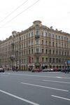 SPB Newski house 45.jpg