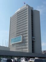 Здание краевой администрации («Белый дом»), Владивосток, Светланская, 22, 2011-06-14.JPG