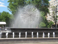 Фонтан Одуванчик Саратов 2022.jpg