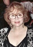 Piper Laurie 1990.jpg