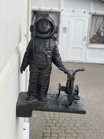 Космонавтик-велосипедист Артём.jpg