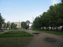 Старо-Петергофский 27, сквер.jpg