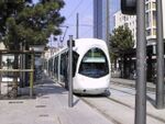Lyon tram perrache.jpg
