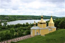 Крізь вікно палацу.jpg