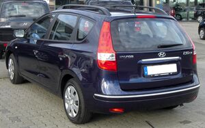Hyundai i30cw (seit 2008) rear MJ.JPG
