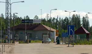 Poste frontière russe près de Vartius, finlande.jpg