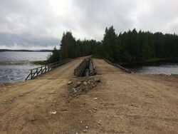 Tumasjärven da Untjärven keskes