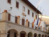 Ayuntamiento de San Lorenzo del Cardezar (Baleares, España).jpg
