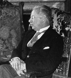 Laval recevant Potiemkine, ambassadeur des Soviets (1934) (Vladimir Potemkin).jpg