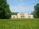 Sergievka palace.jpg