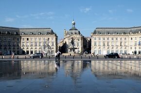 138 - Place de la Bourse et le miroir d'eau - Bordeaux.jpg