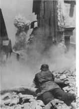 Bundesarchiv Bild 146-1983-107-30A, Adriafront, Kampfhandlung.jpg