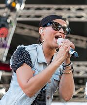 Nelly Furtado live at Palmesus 2013.jpg