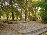 Гатчина Госпитальный городок Сквер перед богадельней (2).JPG