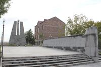 Դավթաշենի հուշարձան.jpg