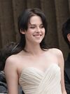 Kristen Stewart Crillon Hotel.jpg