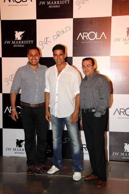 Akshay Kumar at the Launch of new restaurant 'Arola' at J W Marriott 03.jpg