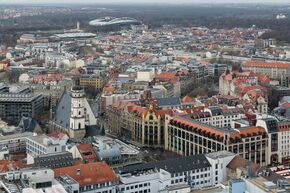Innenstadt Leipzig mit Thomaskirche von Panorama Tower 2013.jpg