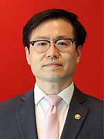 Yeo Han-koo 20220207.jpg
