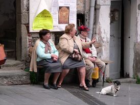 Italian Peopel (4711628359).jpg