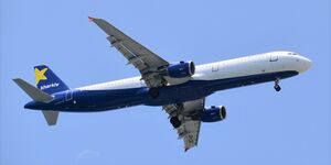 UR-CRI (43265602595).jpg