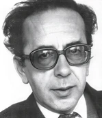 Ismail Kadare (portret).jpg