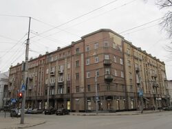 Соборная площадь 11 Саратов.jpg