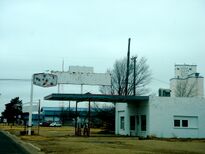 Abandoned Texaco, Vega, TX.jpg