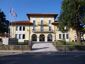 Entrambasaguaseko udaletxea, Kantabria. 2015-05-30.jpg