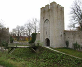 Snäckgärdsporten ringmuren Visby.jpg