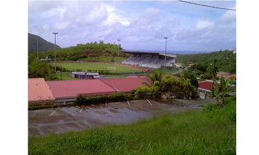 Stade municipal en-camee1.jpg