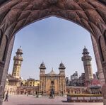 Wazir khan mosque entry.jpg