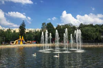 Moscow, Lianozovo Park - ponds and fountains (31525186381).jpg