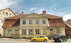 Baznīcas iela 7 (Kuldīga).jpg