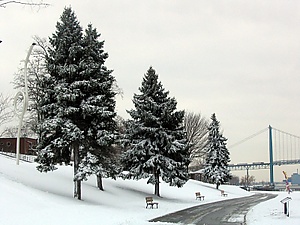 Riverfrontwalk windsor.jpg