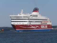 Viking XPRS arriving Tallinn 17 March 2014.JPG