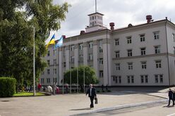 Крюків заводоуправління.jpg