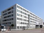 Taufkirchen EADS Astrium Hauptgebäude.jpg