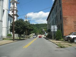 The southern terminus of PA 664.jpg