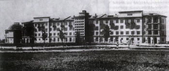 Терапевтический корпус областной больницы 1940.jpg